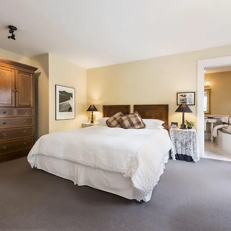 Thistledown House-2